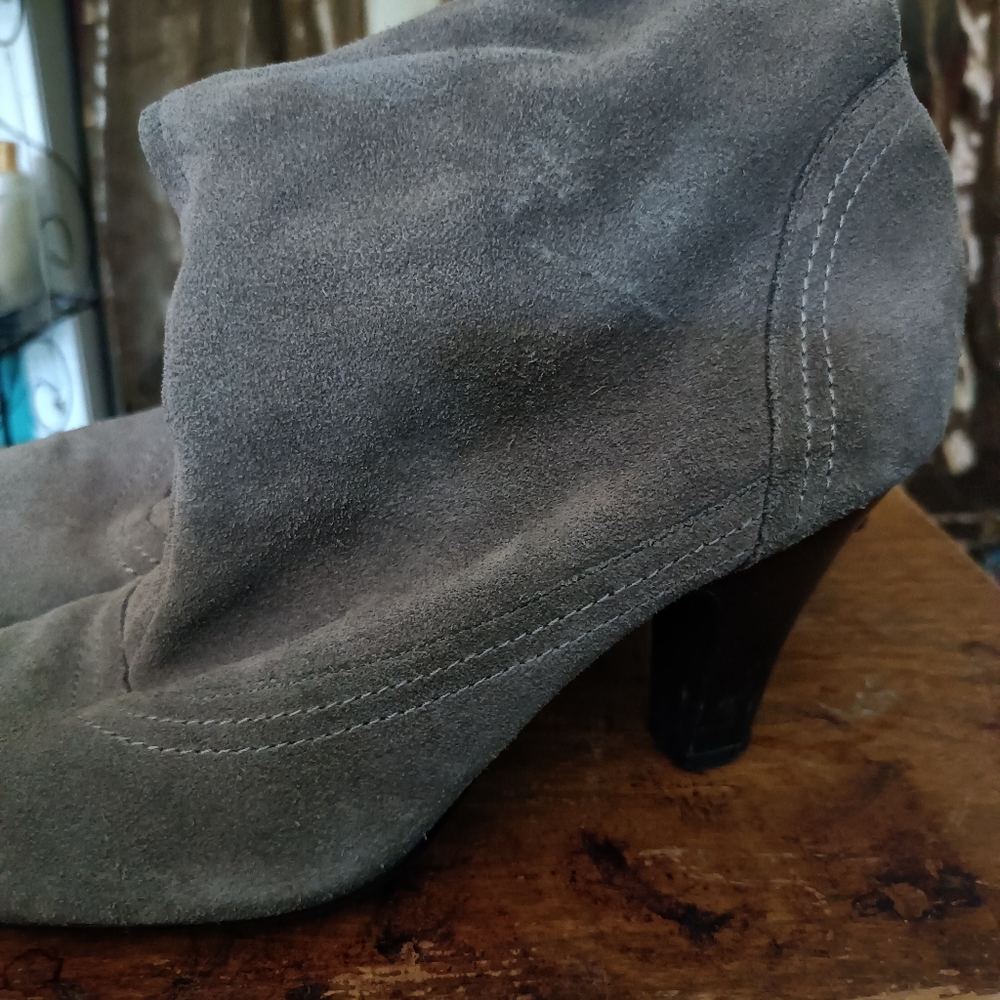 Leather boots